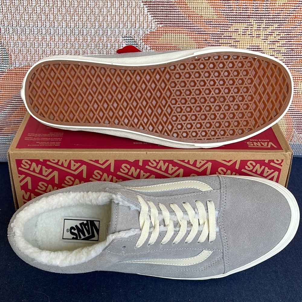 Vans Men’s Old Skool
Cozy Hug Drizzle/Marshmal
VN0005UA6J6
Sneakers - Picture 4 of 16